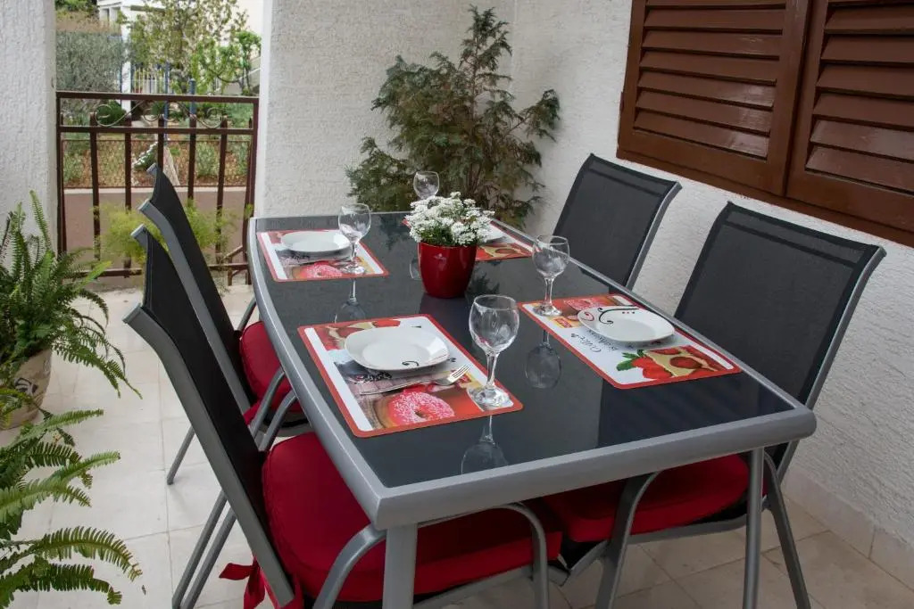 Apartments Villa Mirella