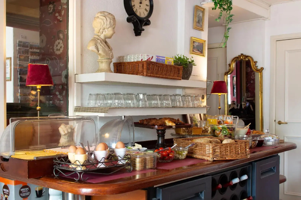 Amsterdam House Hotel