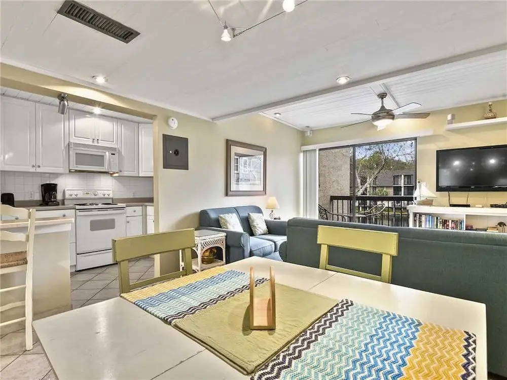 Island Club 151 - One Bedroom Condo