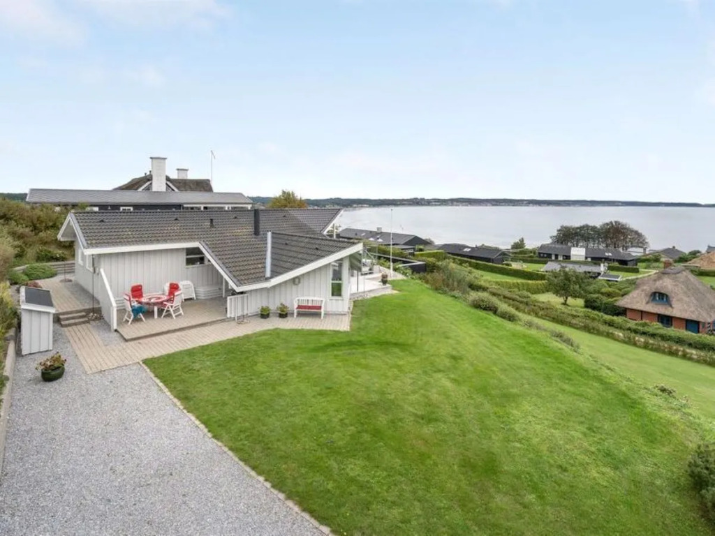Holiday Home Eilen - 250m from the sea by Interhome