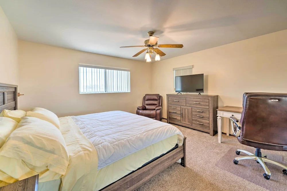 Bullhead City Home < 1/2 Mi to River & Boat Launch