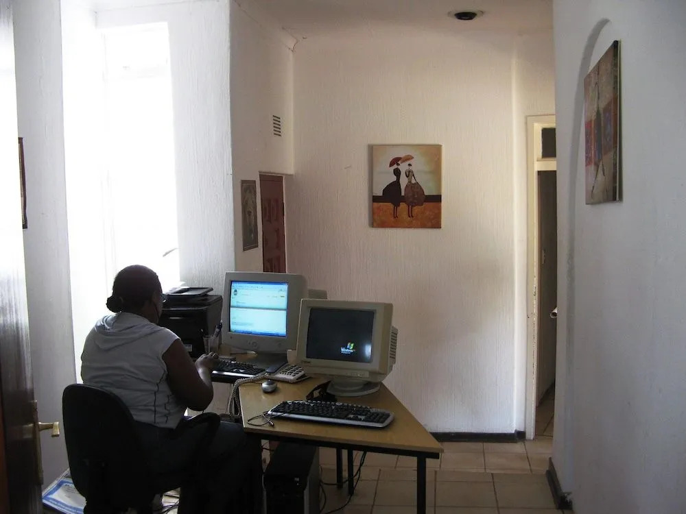 Fourways Backpackers Lodge
