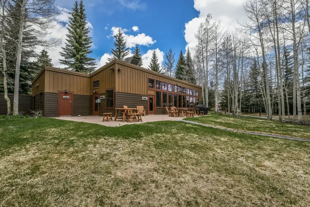 Lodgepole 2015 by SummitCove Vacation Lodging