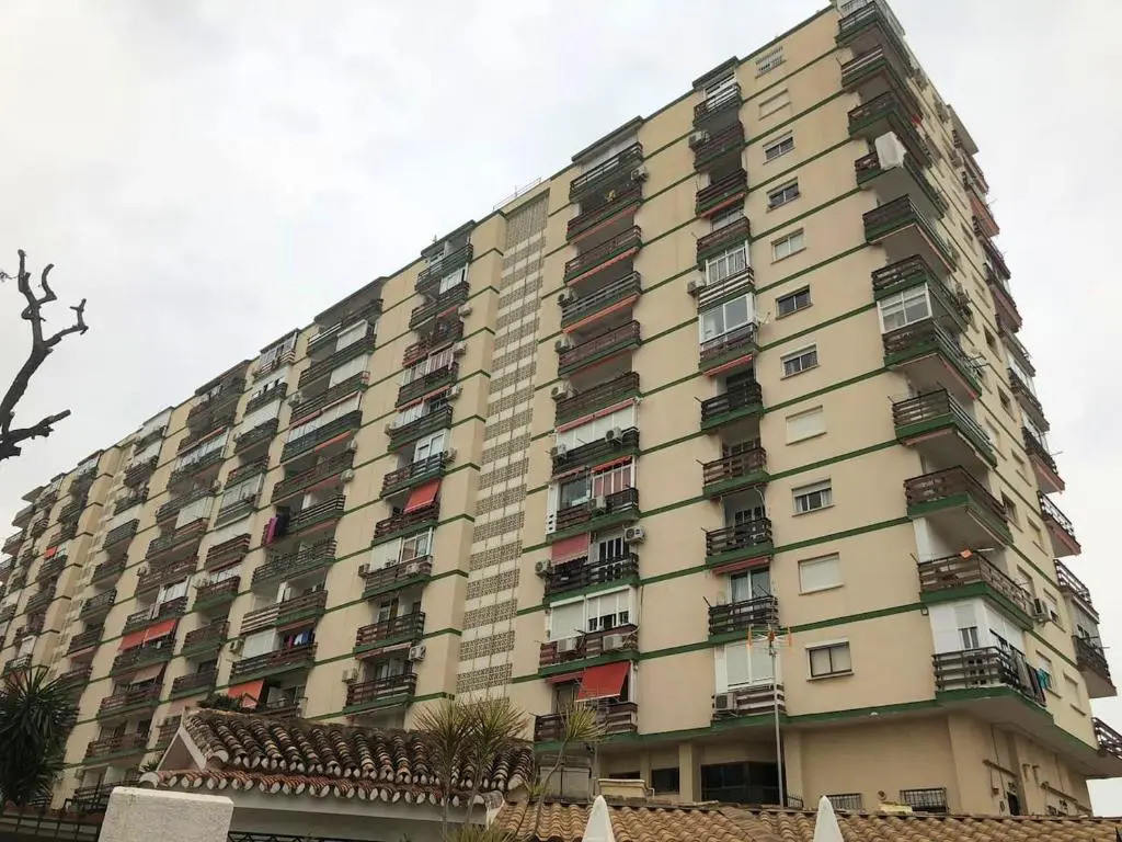Apartment with 2 bedrooms in Benalmadena with wonderful mountain view shared pool terrace 400 m from the beach