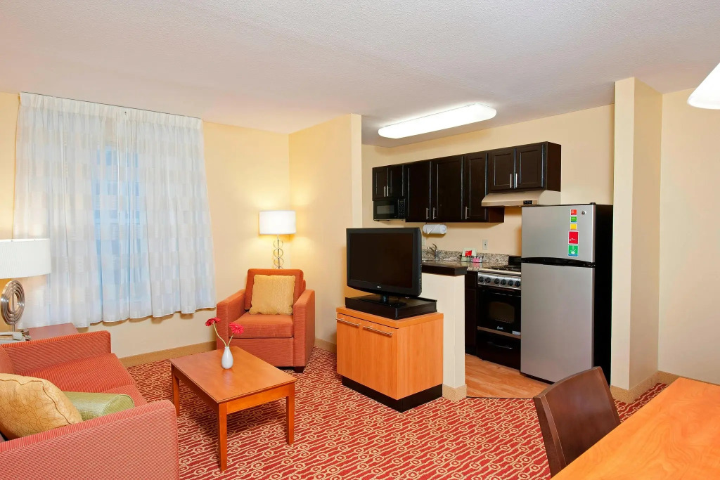 MainStay Suites Bloomington near University
