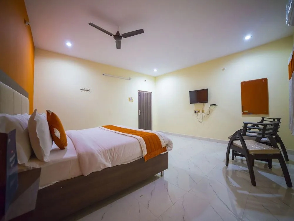 OYO 8147 Short Stay Homes
