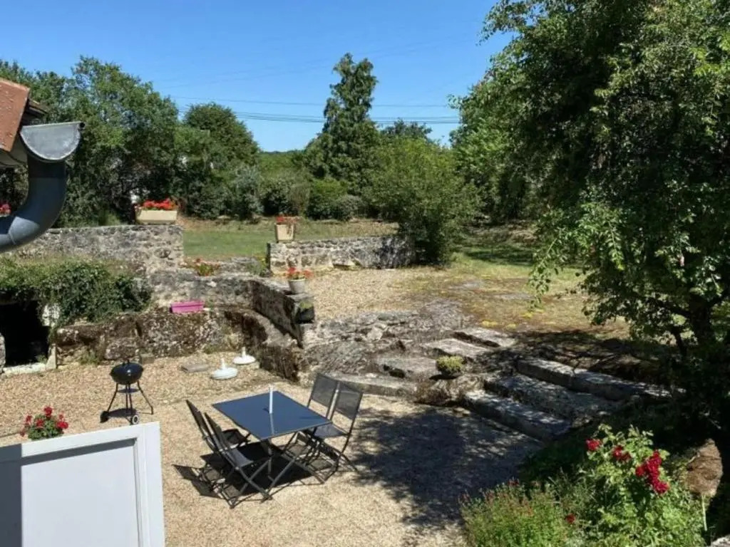 Le Pressoir de Galisson: Gîte Authentique en Touraine avec Jardin et Wifi - FR-1-381-169