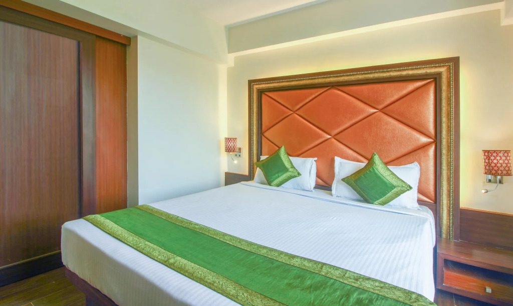 Hotel Laxvas- The Business Hotel