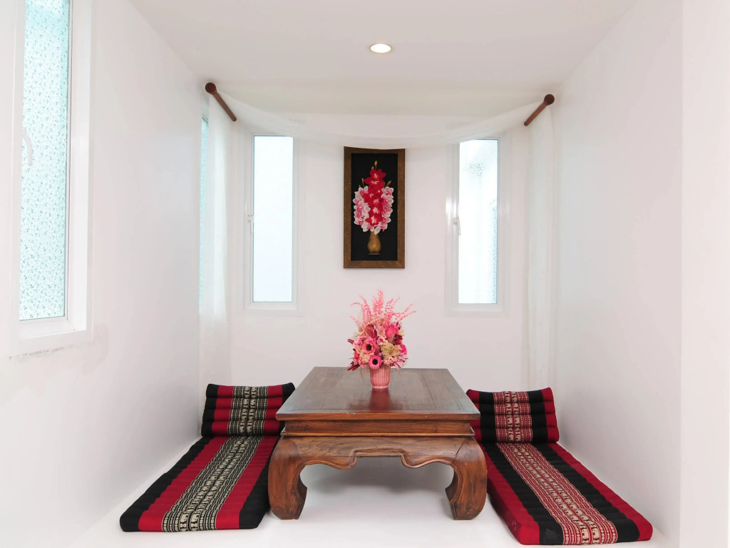 Grand Bleu Ocean View Pool Suite