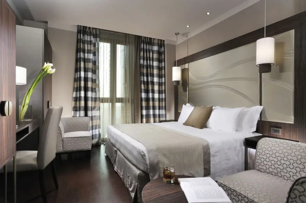 Отель Uptown Palace