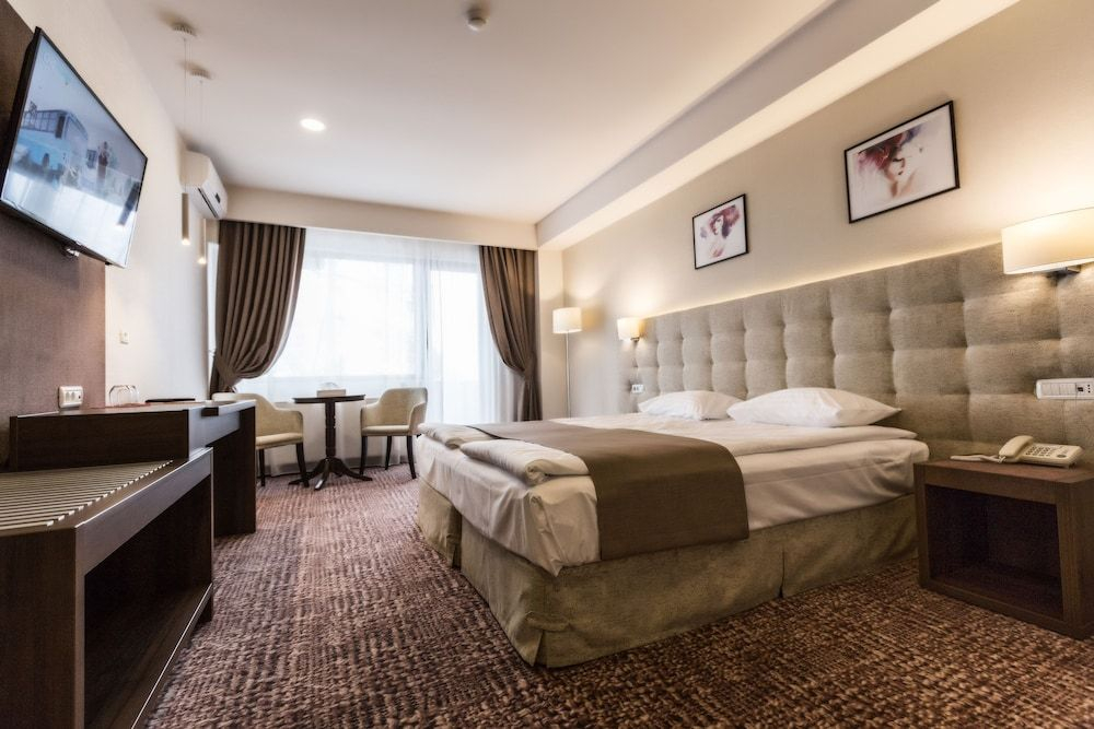 Grand Hotel