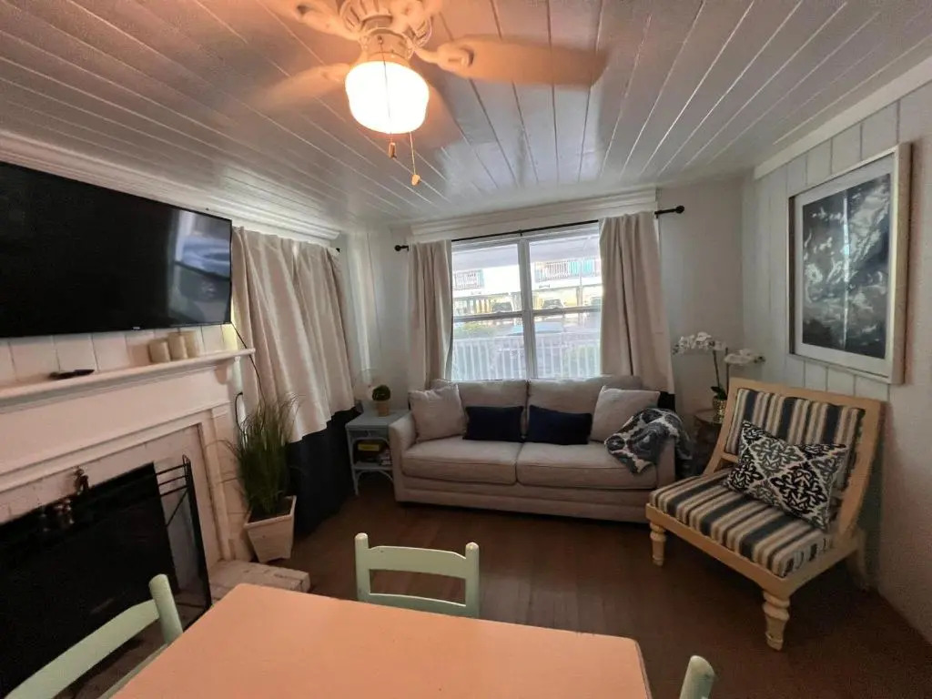 Mermaid Crossing Suite 2