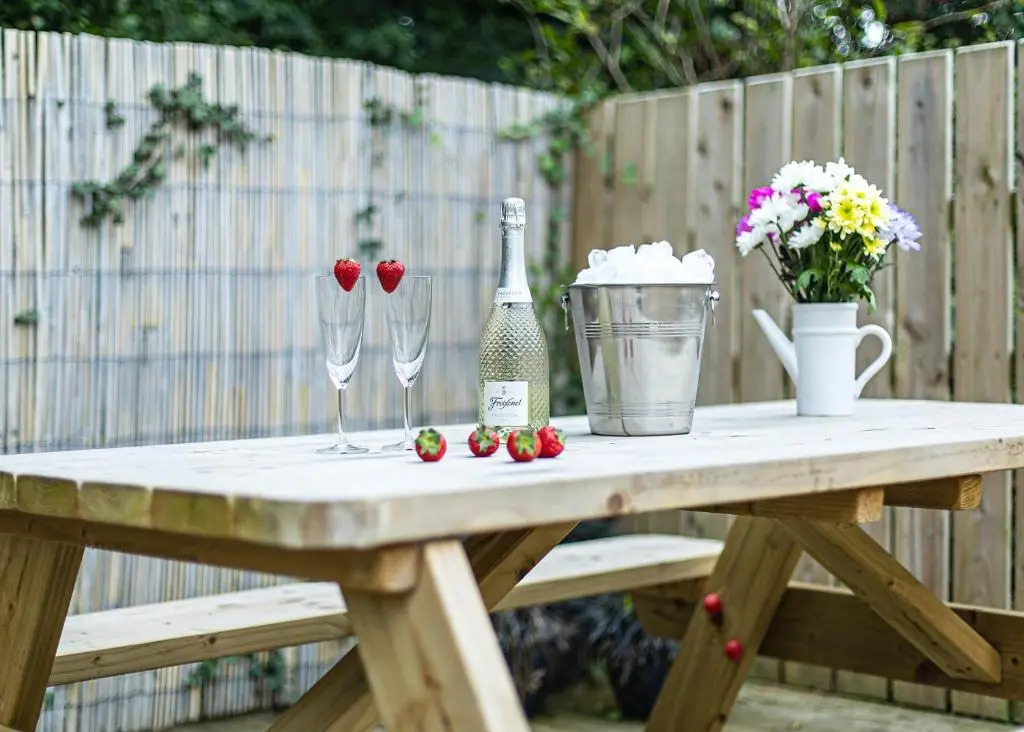 Entire family home , large rear garden and free parking