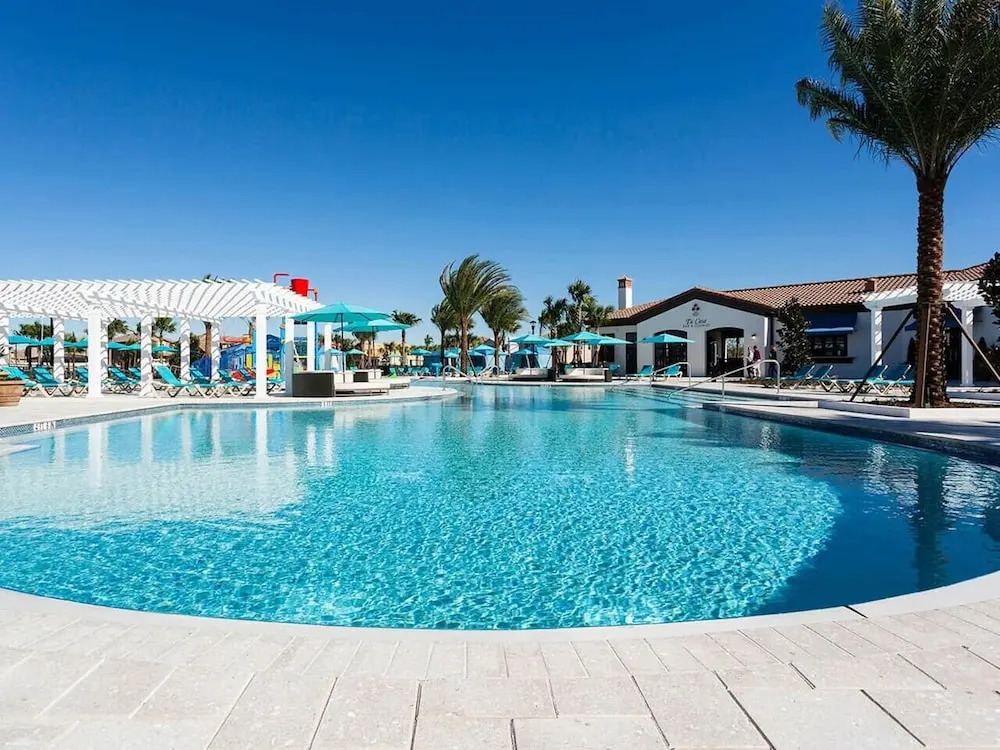Spacious 5BR Villa w/ Private Pool Near Disney & Orlando