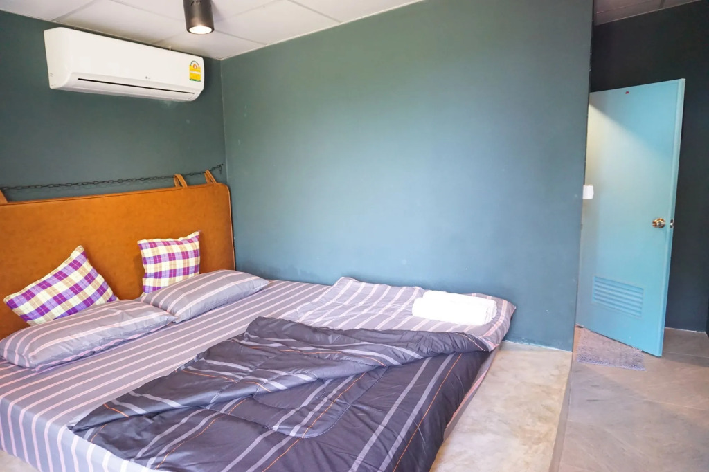 Room 9 Hometel