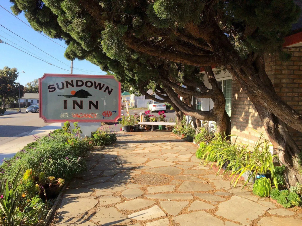 Sundown Inn of Morro Bay