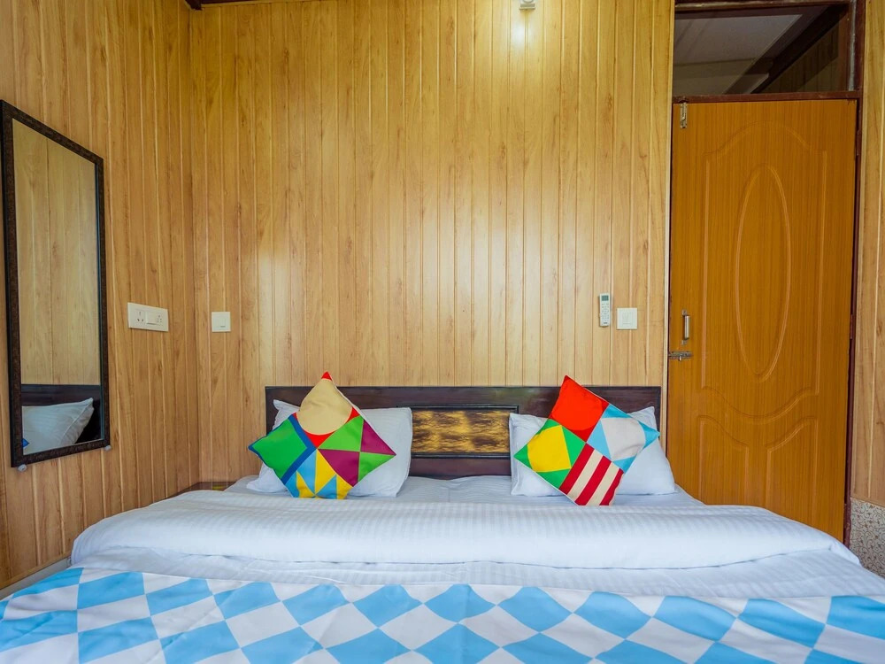 OYO 13254 Home Hill View 3BHK Mussoorie Bypass