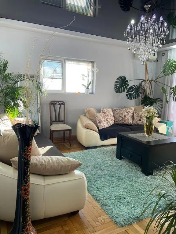 apartment boulevardside