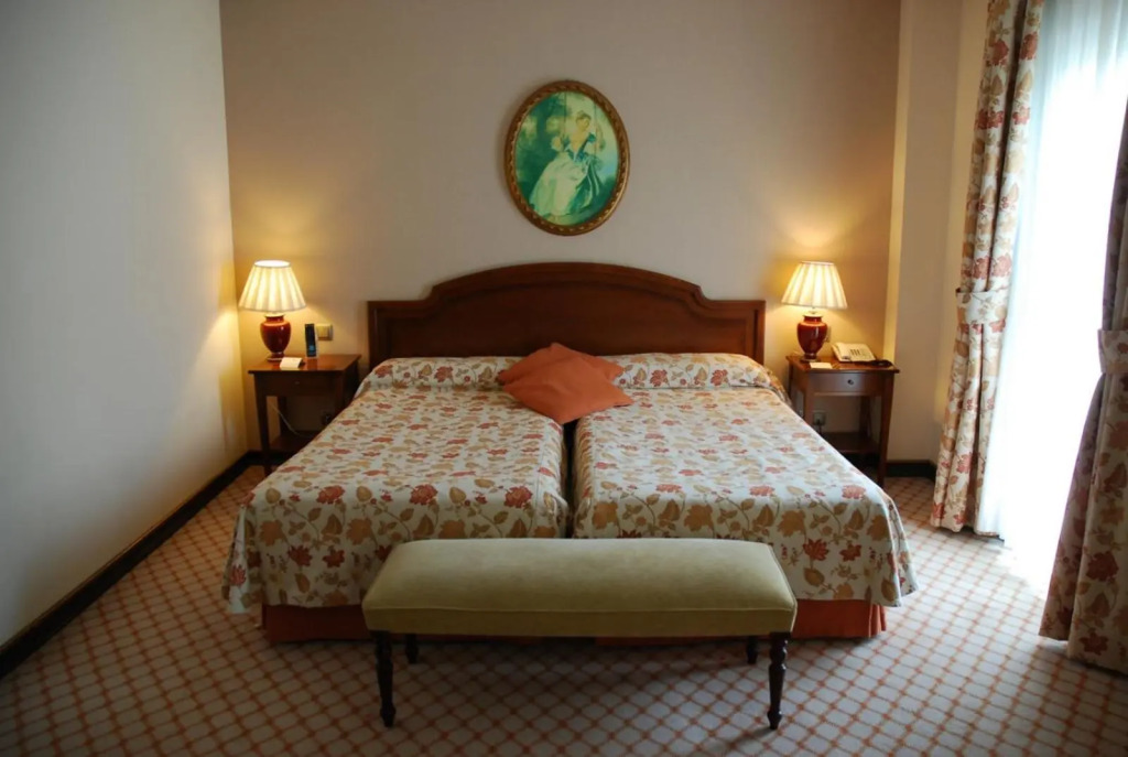 Отель Gran Hotel Balneario De Puente Viesgo