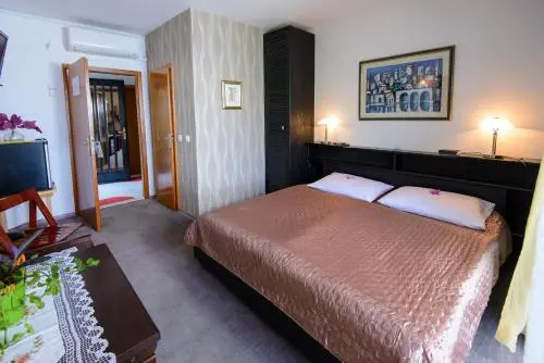 Guest House Carevic