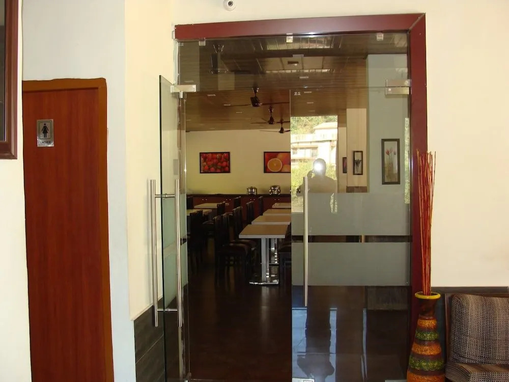 Corbett Mist Resort