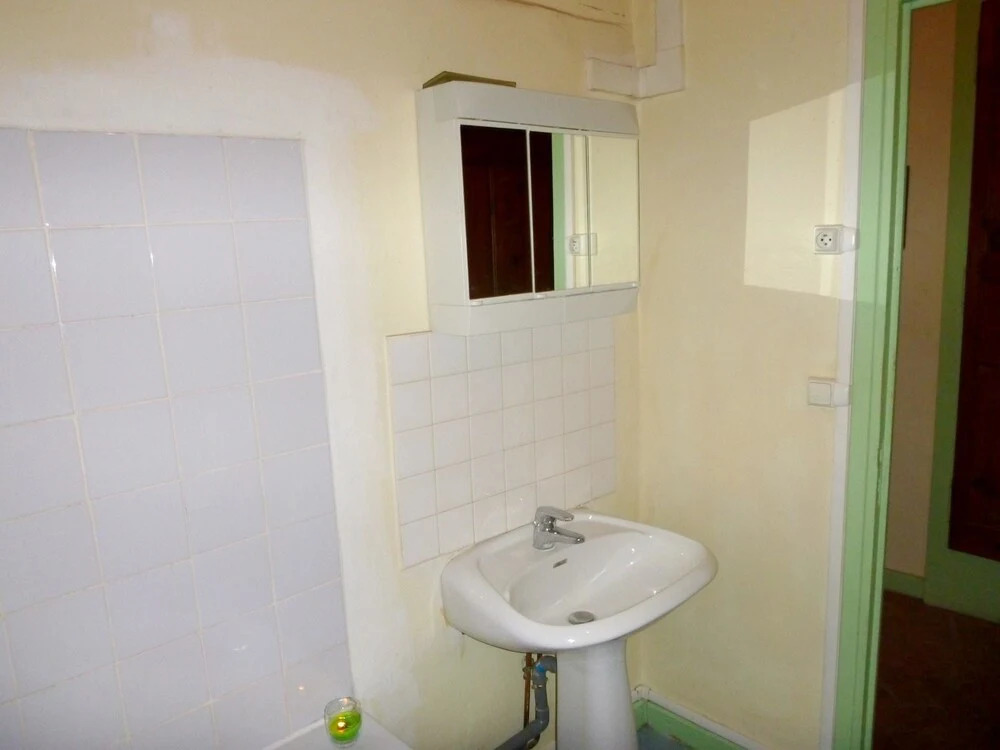House With 3 Bedrooms in Joyeuse, With Wonderful Mountain View, Terrac