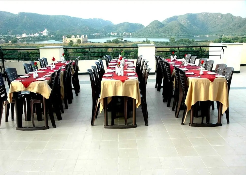 Royal View Hotel