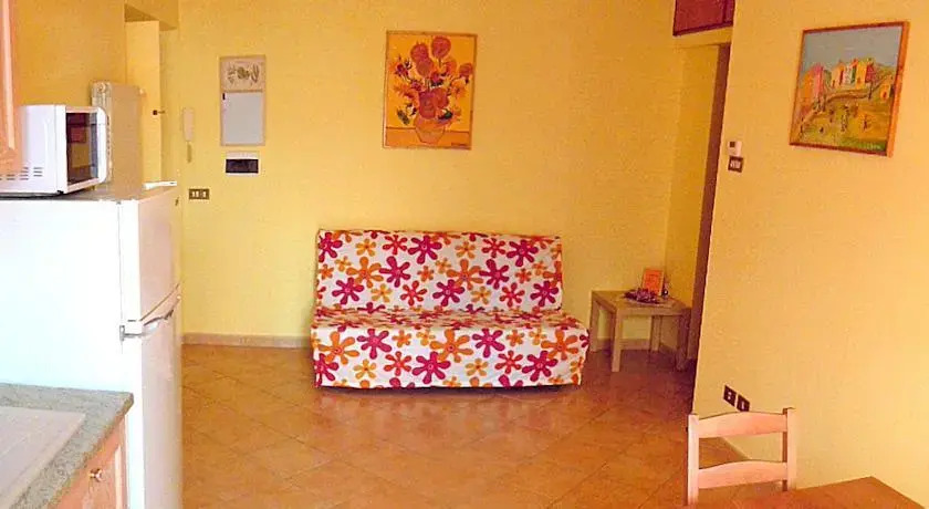 Roma Dreams Home