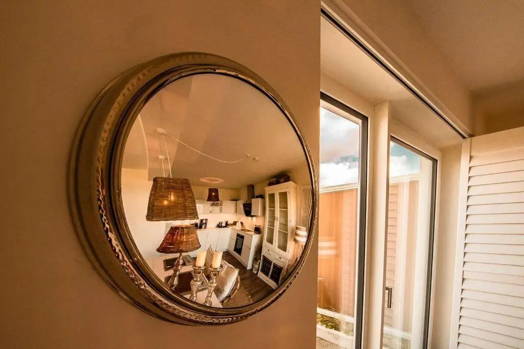 Luxurioese-Ferienwohnung-direkt-am-Strand-4DP212