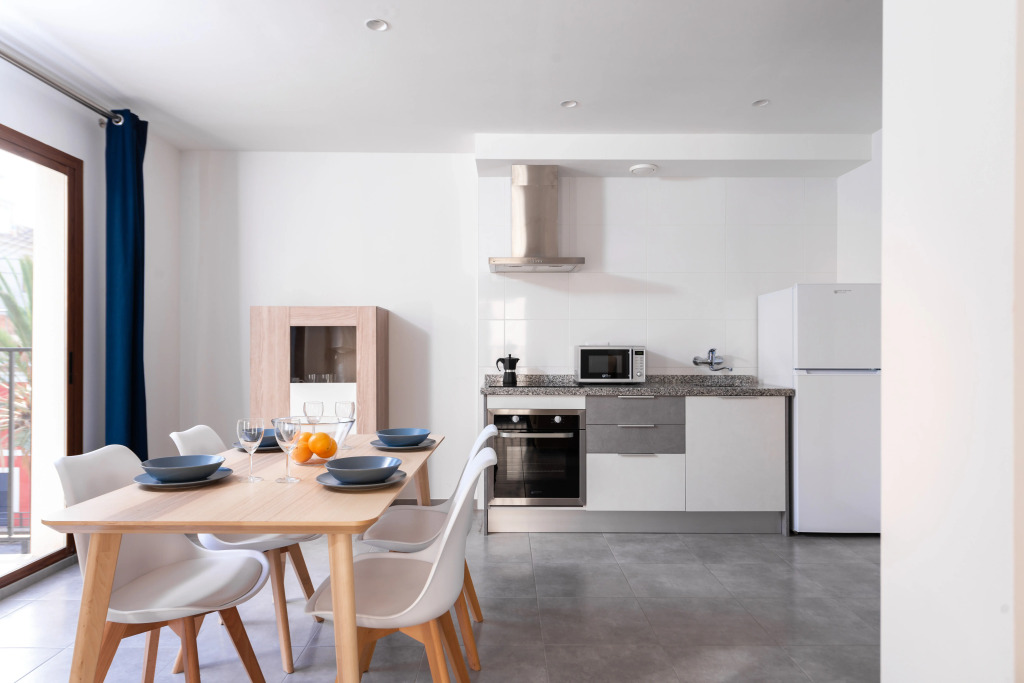 Apartamentos Quijano by Be Alicante