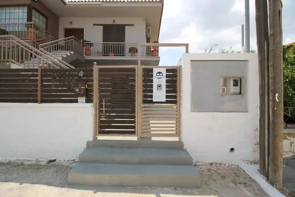 Pikinas Studios near ATH airport