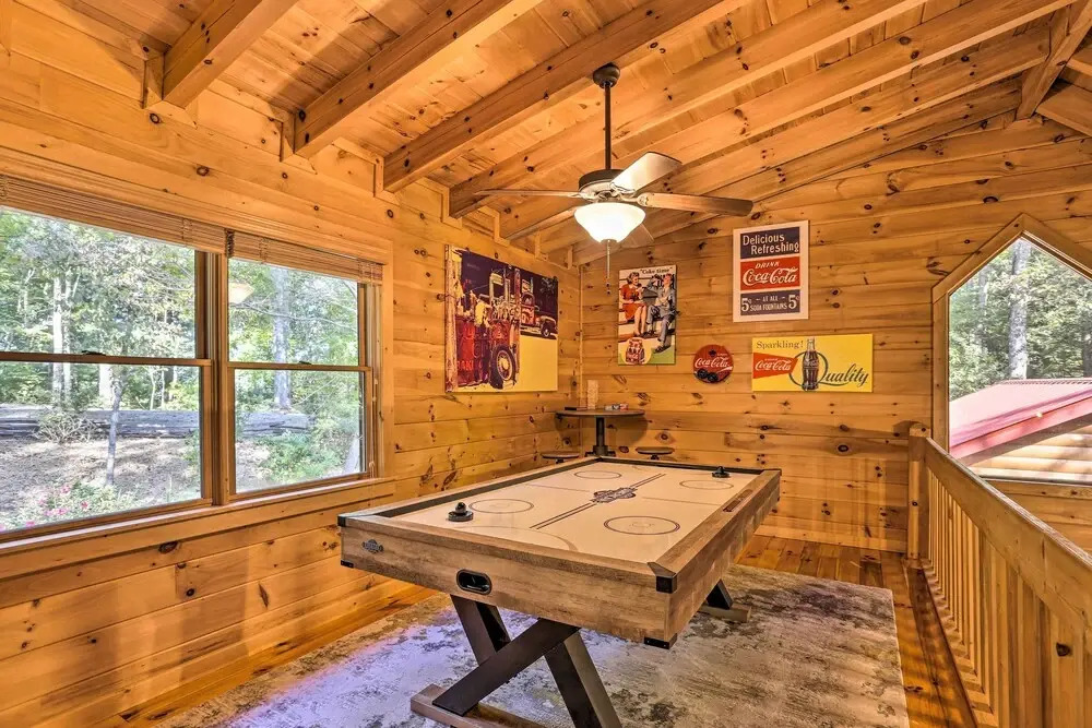 Lovely Log Cabin + Bunkhouse w/ Views & Yard!