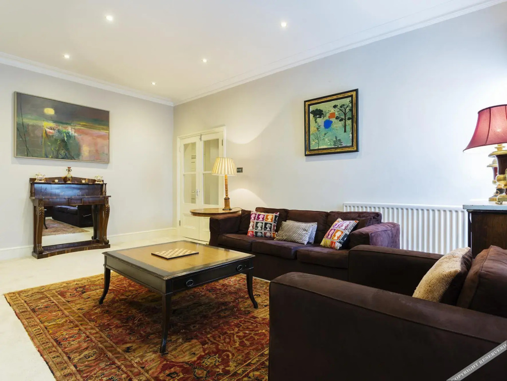 Veeve - Four Bedroom Apt. In Kensington