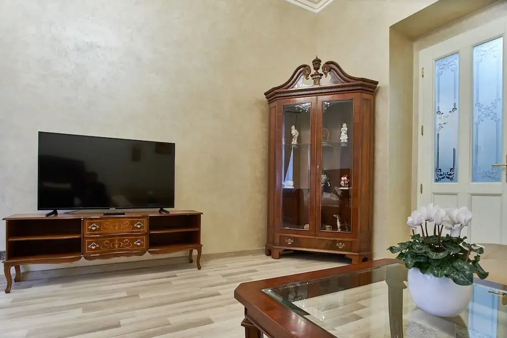 Presidential Apartment In The  Old Town Square