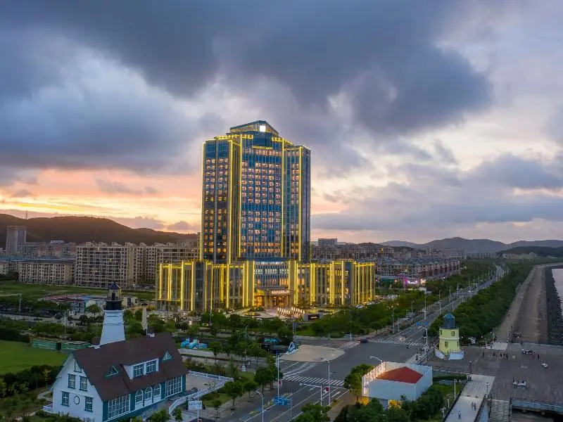 Jinzhou Blossom Hotel
