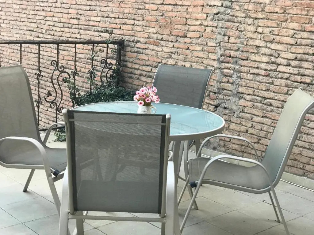 27 Abano Street