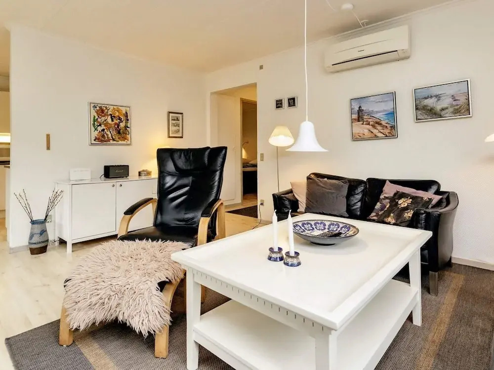 6 person holiday home in Løkken