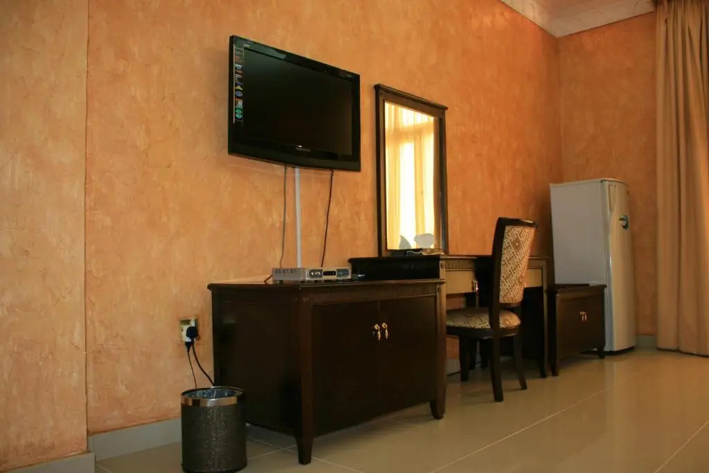 Gulf Crown Hotel Apartment