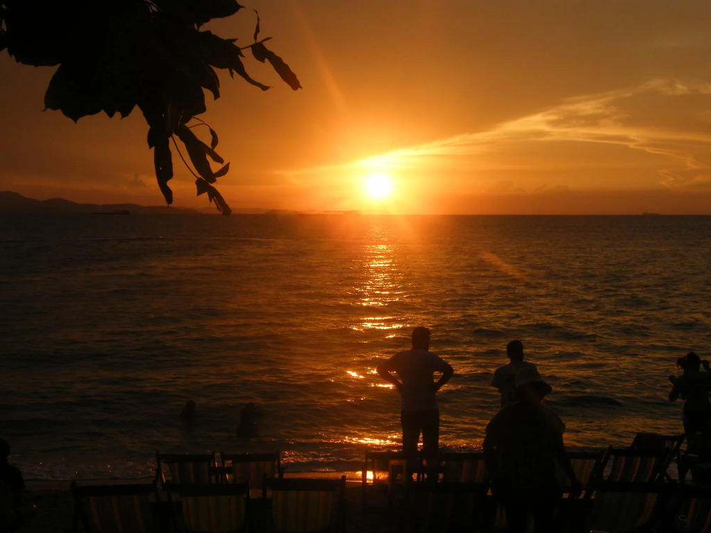 The Beach Front Resort, Pattaya