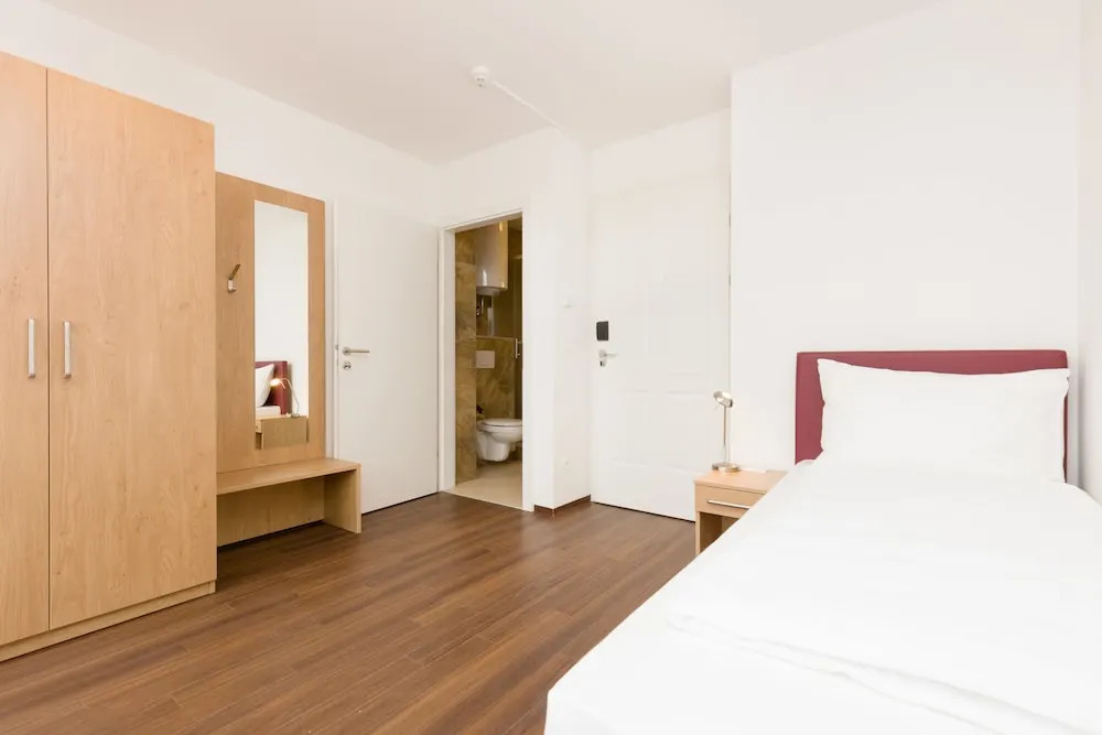 DMG Apartments Hotel