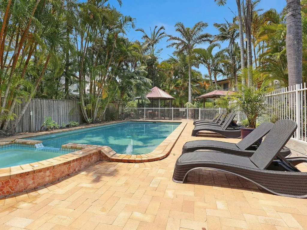 Byron Beachside 8