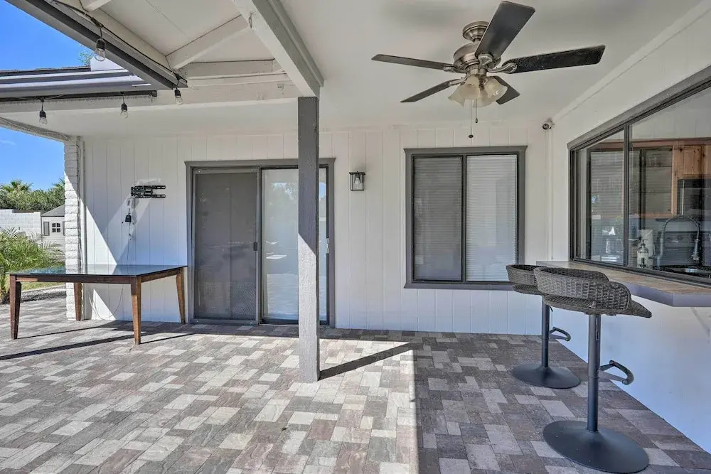 Luxe Desert Home w/ Heated Pool: 3 Mi to Kierland!