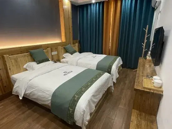 Furongzhen Chunqiu Dianjing Homestay