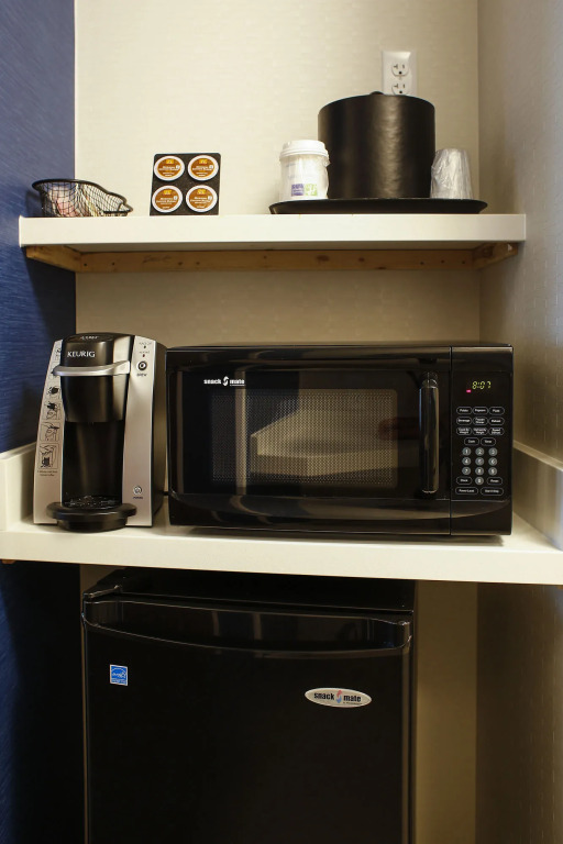 Holiday Inn Express & Suites Downtown Louisville by IHG