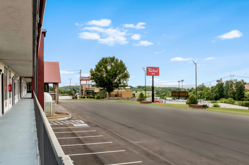 Red Roof Inn Dandridge