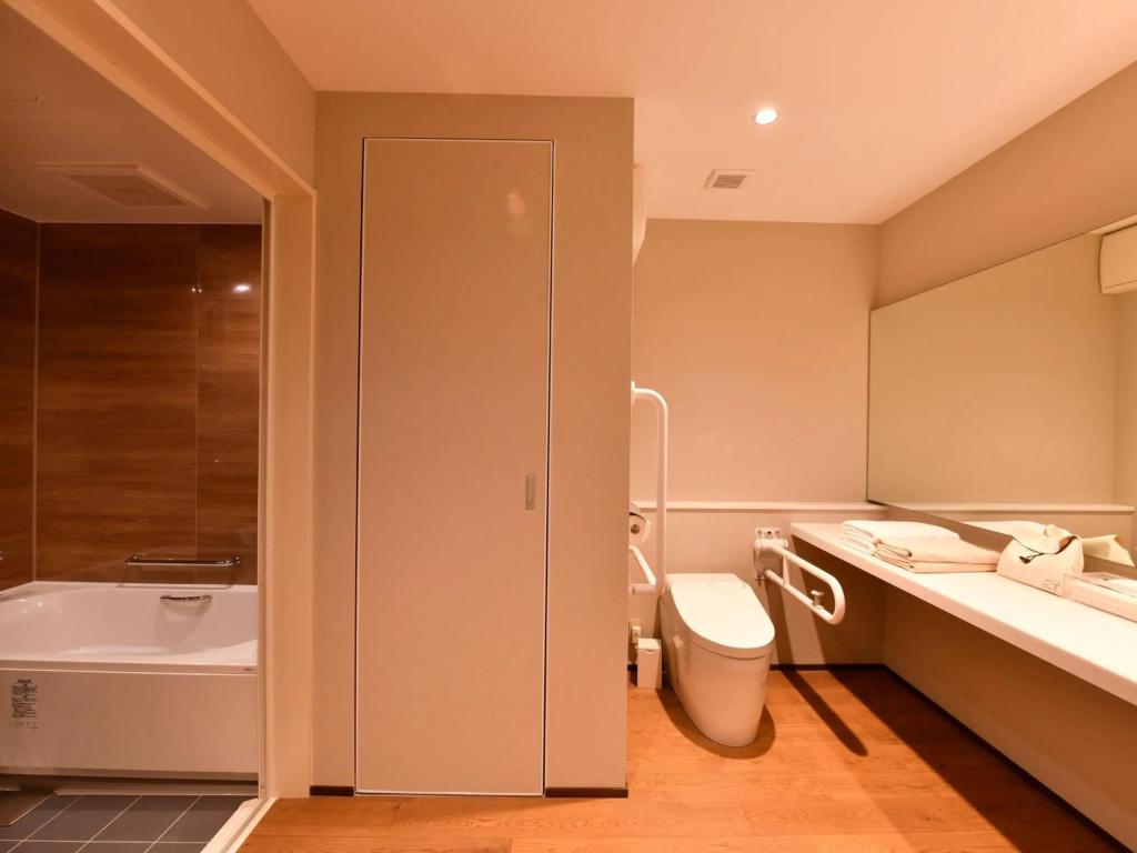 FUSAKI BEACH RESORT HOTEL & VILLAS