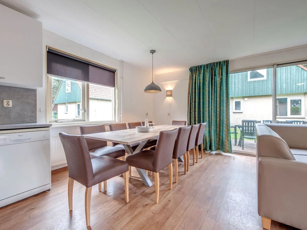 Tidy Bungalow With Microwave, 3 km. From Renesse and Beach