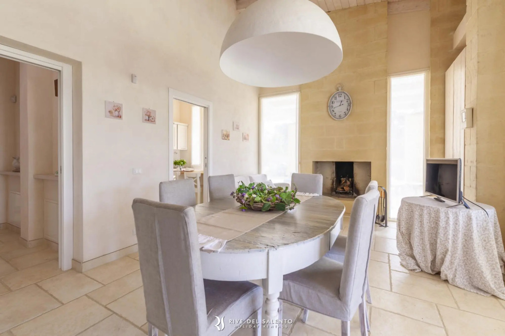 Ground floor apartment in Villa Reginella, with shared swimming pool in Lecce-Reginella Padronale