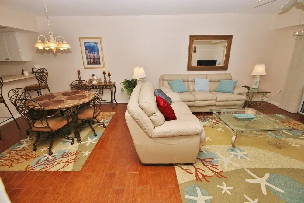 Oceanwalk 1-403 Apartment 2