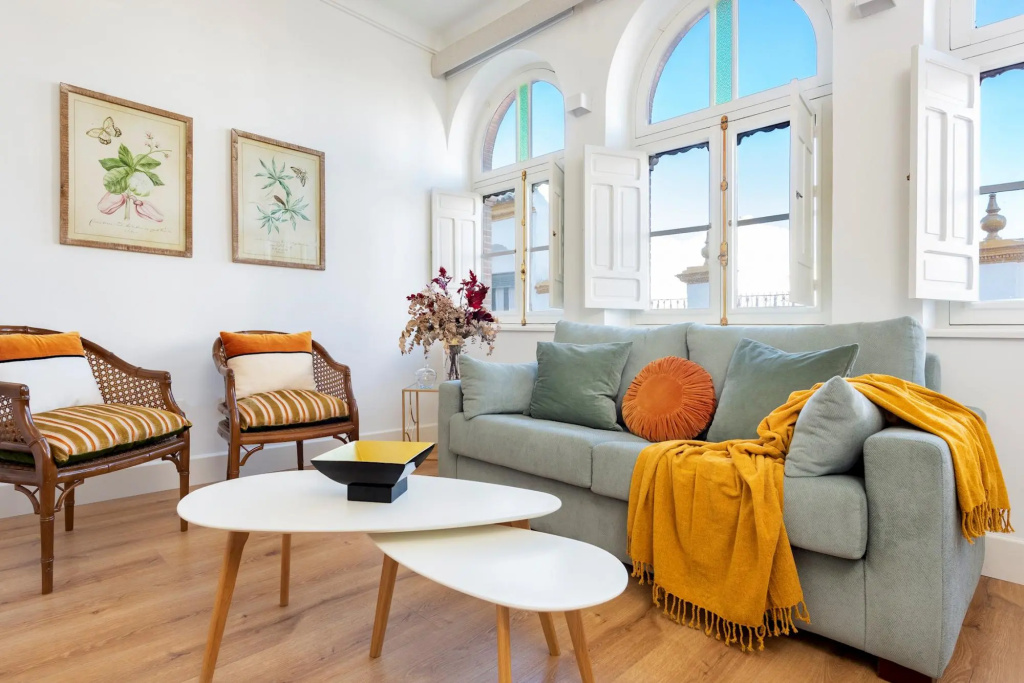 Beautiful Penthouse Located in a Classic Building in the Heart of Seville - Entretejas II